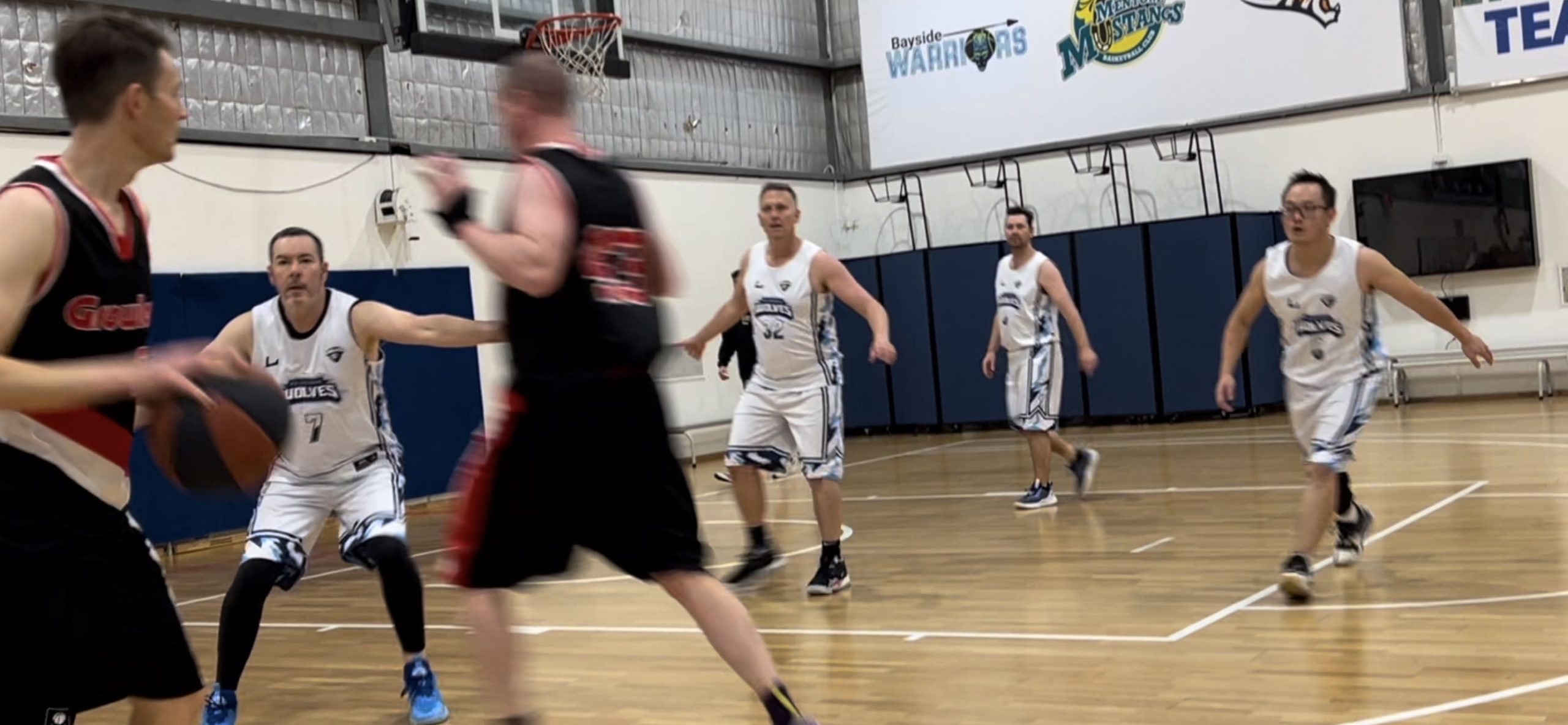 Melbourne Wolves Classics defeated Bayside Growlers 37:28 in Season Opener
