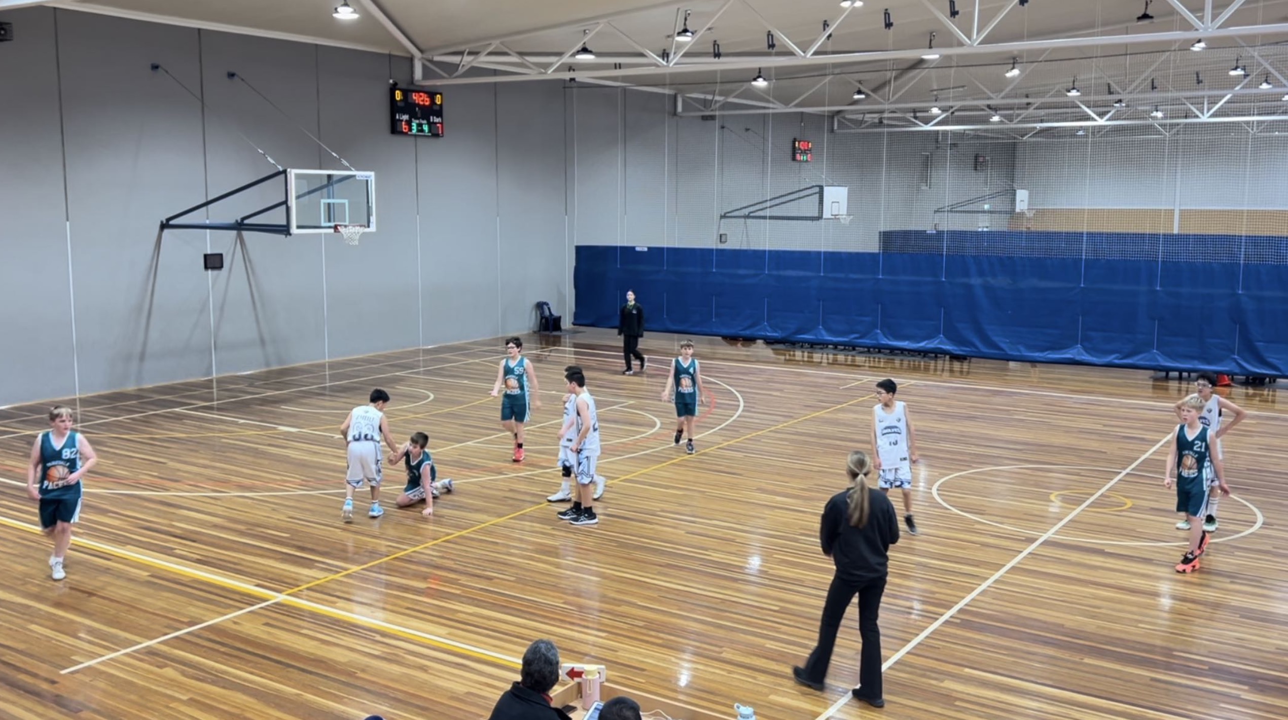 Melbourne Wolves U14 Titans defeated Parkdale Pacers 27:24 in season opener